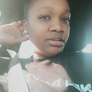 Meet your Posher, Lela